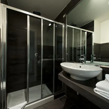 Roma Naif Rooms Gasthof 2*