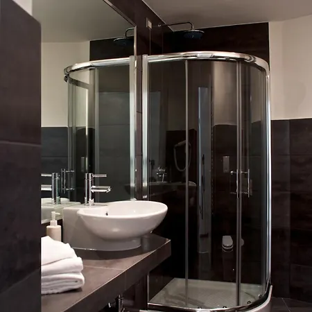 Roma Naif Rooms Gasthof 2*